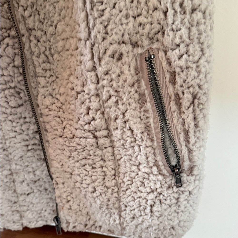 Thread & Supply Beige Sherpa Vest - Picture 7 of 8